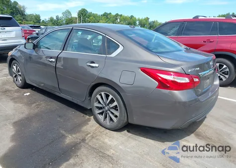 2017 Nissan Altima 2.5 Sv z USA, uszkodzony, nr VIN 1N4AL3AP0HC184879
